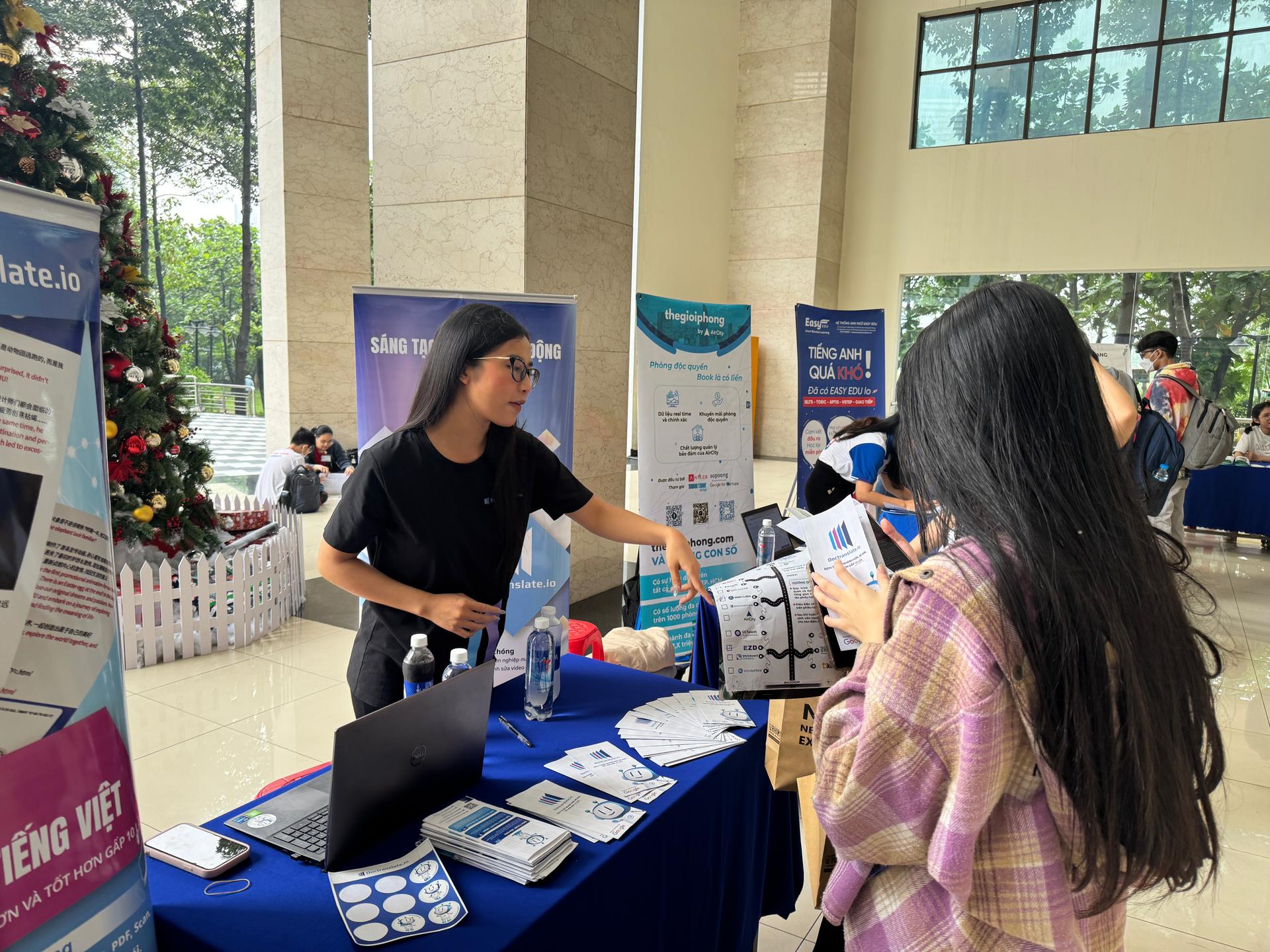 API de traduction de PDF de l'anglais vers l'espagnol : préservez la mise en page | Guide du développeur